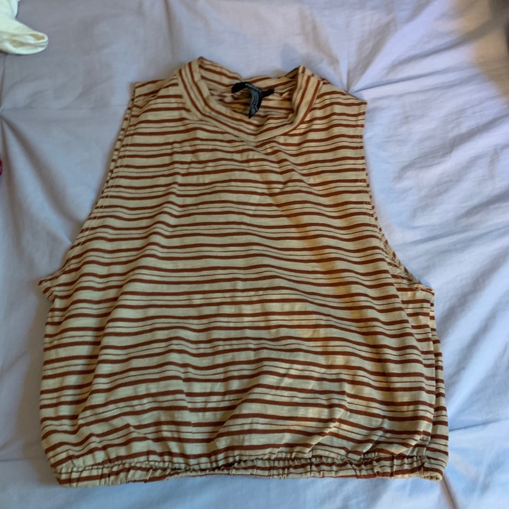 Retro crop top